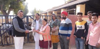 गौमाता के भोजन व अन्य व्यवस्थाओं के लिये 11 हजार रूपये की सहायता