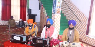 श्री गुरूगोबिन्द सिंह जी महाराज के प्रकाश पर्व धूमधाम से मनाया