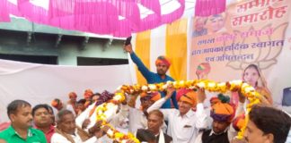 कहार समाज ने किया पालिका अध्यक्ष व पार्षदों का अभिनंदनKahar society greeted the municipal president and councilors