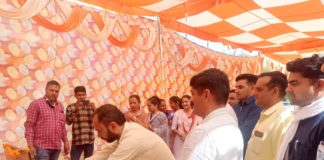 प्रदेश के आह्वान पटवार संघ ने दिया जिला कलैक्ट्रैट पर धरना