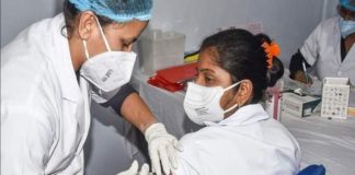 ढाई माह में जिले में 1 लाख 80 हजार 591 ने लगवाया कोविड वैक्सीन