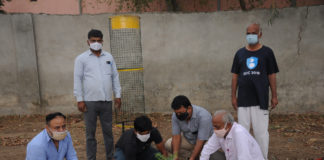 पुलिस स्थापना दिवस व समिति सदस्य के जन्मदिवस के उपलक्ष में किया पोधारोपण