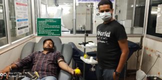 रक्तदान कर बचाई जान