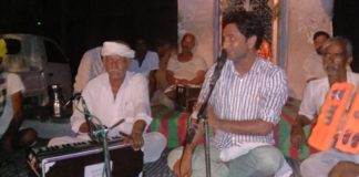 तसवारिया बांसा मेंं गणेश चतुर्थी पर भजन संध्या में झूमे श्रद्धालु