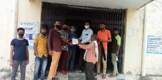 फांसी की मांग को लेकर मुस्लिम महासंघ ने सौंपा ज्ञापन