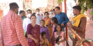 भीक्षावृति करते बच्चों को दस्तयाब कर उनके परिजनों से की समझाईश