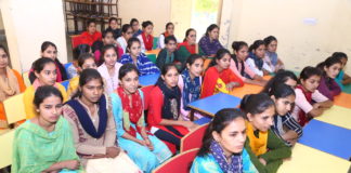 दहेज लेना या देना दोनों कानून अपराध – रेशमी सिहाग