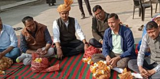 नगर पालिका अध्यक्ष व पार्षदों का किया स्वागत