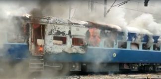 अग्निपथ पर 9 राज्यों में उग्र प्रदर्शन, कहीं फूंकी ट्रेन, तो कहीं BJP चीफ और डिप्टी CM के घर हमला