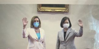 चीन की धमकियों के बीच ताइवान पहुंचीं अमेरिकी स्पीकर नैंसी पेलोसी, जानें क्यों चर्चा में है पेलोसी की यात्रा