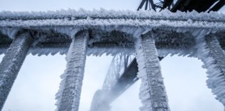 बर्फीले तूफान की चपेट अमेरिका, साइक्लोन बॉम्ब के VIDEO देख उड़ जाएंगे होश