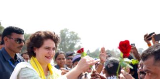 MP के 8वीं से 12वीं तक के छात्रों को हर महीने पैसे देगी कांग्रेस, जानें इसके लिए क्या करना होगा?