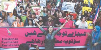 पाकिस्तान में पहली बार मना Hijra Festival, सड़कों पर उतरे ट्रांसजेंडर, जानें क्यों है इतना खास?