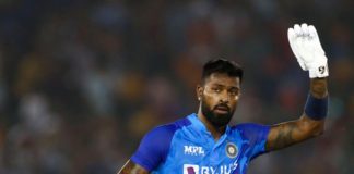 हार्दिक पंड्या वर्ल्ड कप से बाहर, प्रसिद्ध कृष्णा को मिली जगह, जानें कौन है ये नया खिलाड़ी?