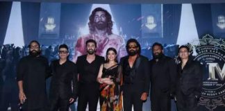 फिल्म ‘एनिमल’ के प्रमोशन में रश्मिका मंदाना की साड़ी ने जीता लोगों का दिल…देखें तस्वीरें