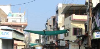 स्वैच्छिक शाहपुरा बंद सफल रहा आक्रोशित राजपूत समाज ने हत्या के विरोध में राज्यपाल के नाम ज्ञापन कलेक्टर को सौपा