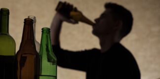 यूट्यूब से देखकर बनाई शराब, अब पंजाब के 21 घरों में पसरा मातम, पढ़ें पूरा मामला?