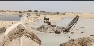 जैसलमेर में जमीन से अचानक बहने लगी नदी, देखते ही देखते डूब गया ट्रक, देखें VIDEO