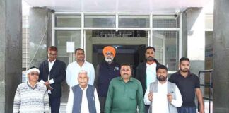 सरसों की सरकारी खरीद को लेकर माकपा ने मुख्यमंत्री के नाम जिला कलेक्टर को सौंपा ज्ञापन