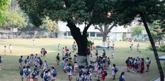 खून के धब्बे देख स्कूल ने की ‘पीरियड चेकिंग’, छात्राओं से जबरन कपड़े उतरवाए