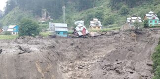 Kishtwar cloudburst: धराली के बाद अब किश्तवाड़ में बादल फटा, 42 मौत, 200 से ज्यादा लापता