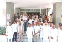 स्वीकृत आम रास्ता बंद करने का आरोप, किसानों में रोष