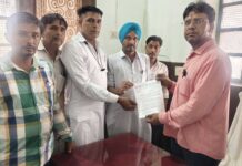 दो माह से वेतन नहीं मिलने पर एजेंसी चालकों ने किया कार्य बहिष्कार