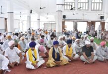 शहीदी जोड़ मेले को लेकर गुरुद्वारा साहिब में लड़ीवार अखंड पाठों की श्रृंखला जारी