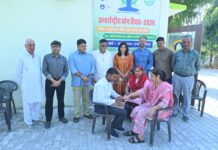 महावीर क्लब ने लगाया निशुल्क स्वास्थ्य जांच व एक्यूप्रेशर शिविर