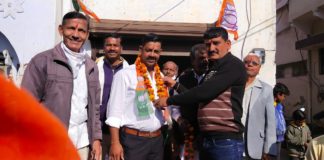 शाहपुरा में कांग्रेस को दूसरा झटका पूर्व पार्षद पति भाजपा में शामिल