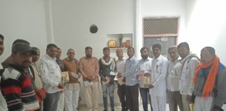 रघुनाथपुरा के रणजीत सिंह ने श्री राम मंदिर हेतु 101111 रुपये का चैक दिया।