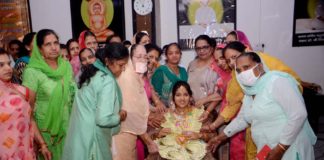 वैरागन बहन श्री कनिका जैन का तिलक अभिनंदन किया