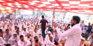 सिंचाई पानी की मांग को लेकर भाजपा ने घेरा मुख्य अभियंता कार्यालय