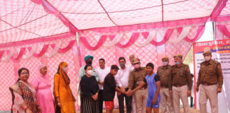 ऑपरेशन संजीवनी के तहत गांव राजकीय उच्च माध्यमिक विद्यालय में कार्यक्रम आयोजित