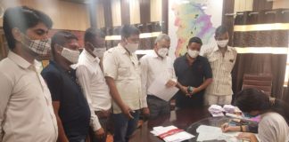 किसानों को नहीं मिल रही है गिरदावरी रिपोर्ट क्षेत्र के किसान दर-दर भटकने को मजबूर