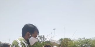 कोई भी भूखा ना सोए, खाने के पैकेट का वितरण