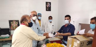 भामाशाह द्वारा 10 ऑक्सीजन रेगुलेटर भेंट किए