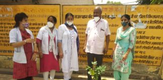 पति की याद में पत्नी ने लगाये 21 पौधे, कहा पौधे के रूप में सदैव बनी रहेगी स्मृति