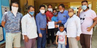 अनोप मंडल के खिलाफ मुख्यमंत्री के नाम ज्ञापन सौंपा