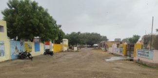 बारिश से किसानों के चेहरे पर खुशी छाई