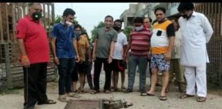 गोकुलम विलाज कॉलोनी के निवासियों को नहीं मिल रही है मूलभूत सुविधाएं, किया प्रदर्शन