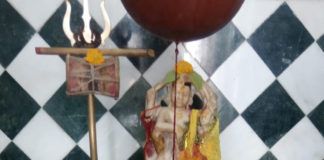 वर्षा की कामना को लेकर किसान पहुंचे भोले के द्वार