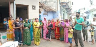 भारतीय मजदूर संघ का स्थापना दिवस मनाया,तुलसी के पौधे वितरित किए