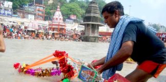 कोरोना के प्रकोप से कांवड़ यात्रा प्रतिबंधित, फिर भी नहीं मान रहे श्रद्धालु