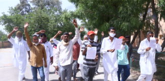 ग्रामीणों ने अनाथ आश्रम पर लगाये गंभीर आरोप, एसपी को ज्ञापन सौंपकर जांच की मांग