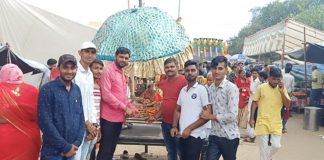 जगदीश भगवान मेले में युवाओं ने लिया खूब आनन्द