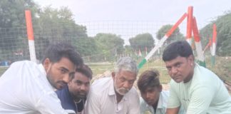 पौधारोपण कर 44 वां जन्मदिन मनाया