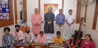 निरंतर रियाज से ही संगीत में मिल सकती है सफलता – पंडित कुंदनमल शर्मा