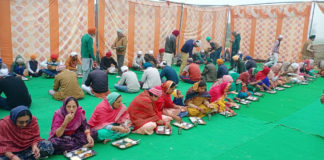 शहीद किसानों की आत्मिक शांती के लिए श्रीअखण्ड पाठों के भोग