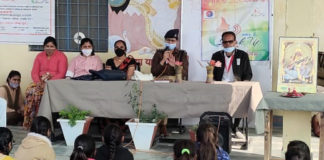 बालिकाओं को स्पीक अप ऐप की जानकारी दी